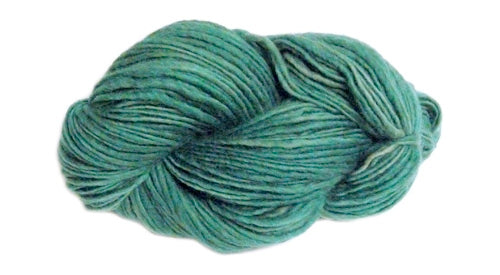 Emerald green skein of Manos del Uruguay Wool Clásica yarn.