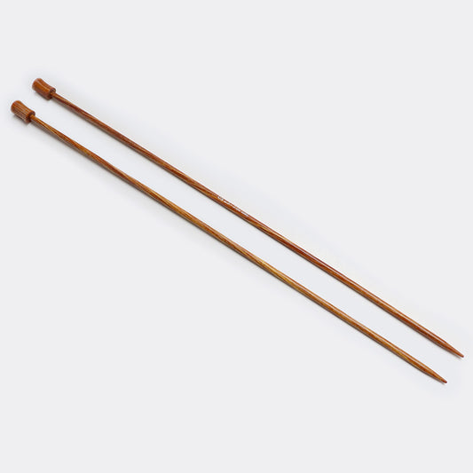 Pair of brown Dreamz single pointed needles.