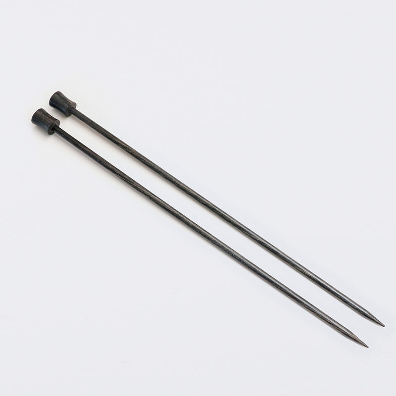Pair of green Dreamz single pointed needles.