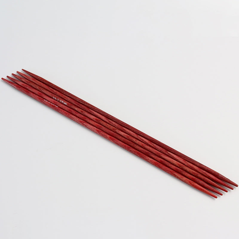 Set of 5 red Dreamz double pointed needles.