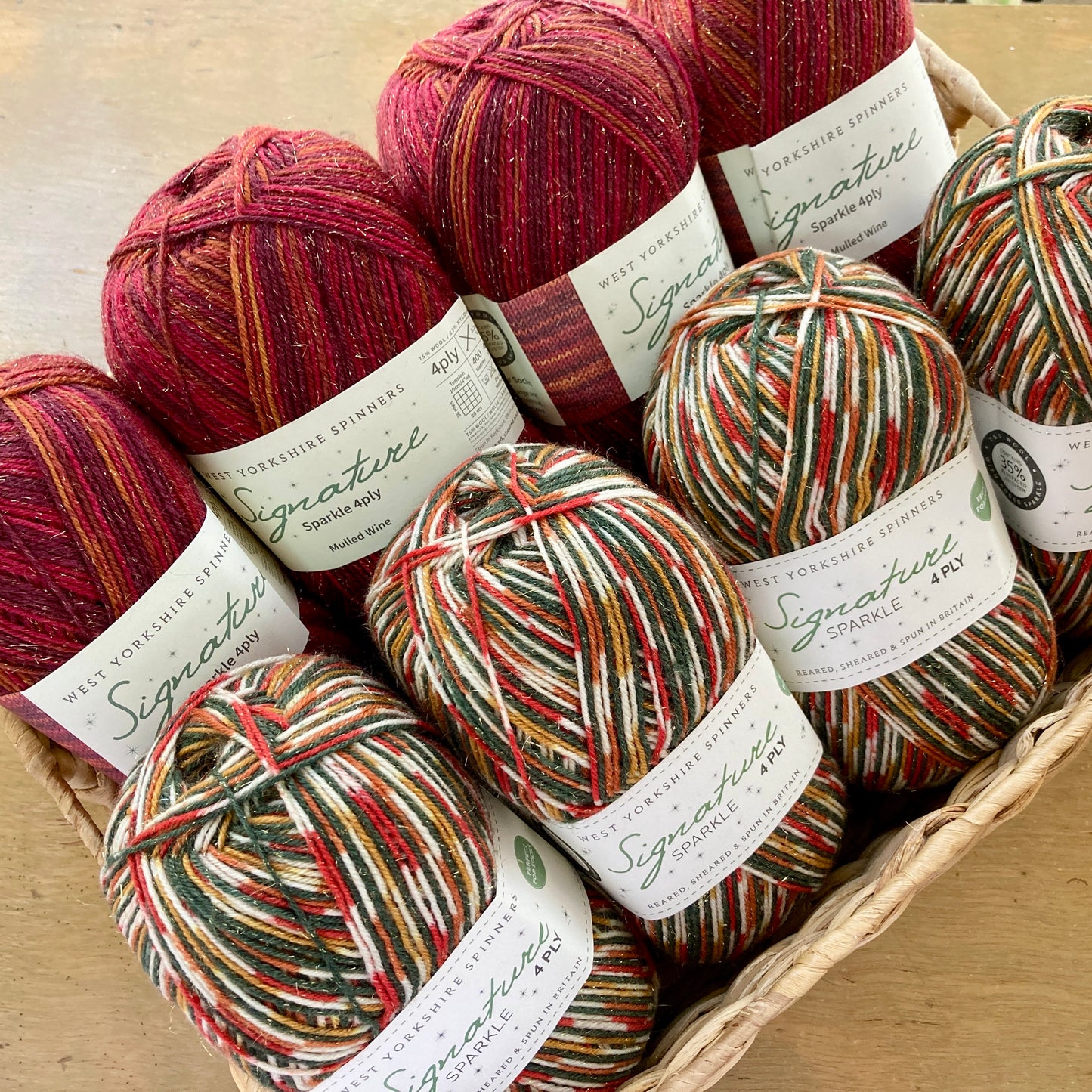 Signature Sparkle 4ply