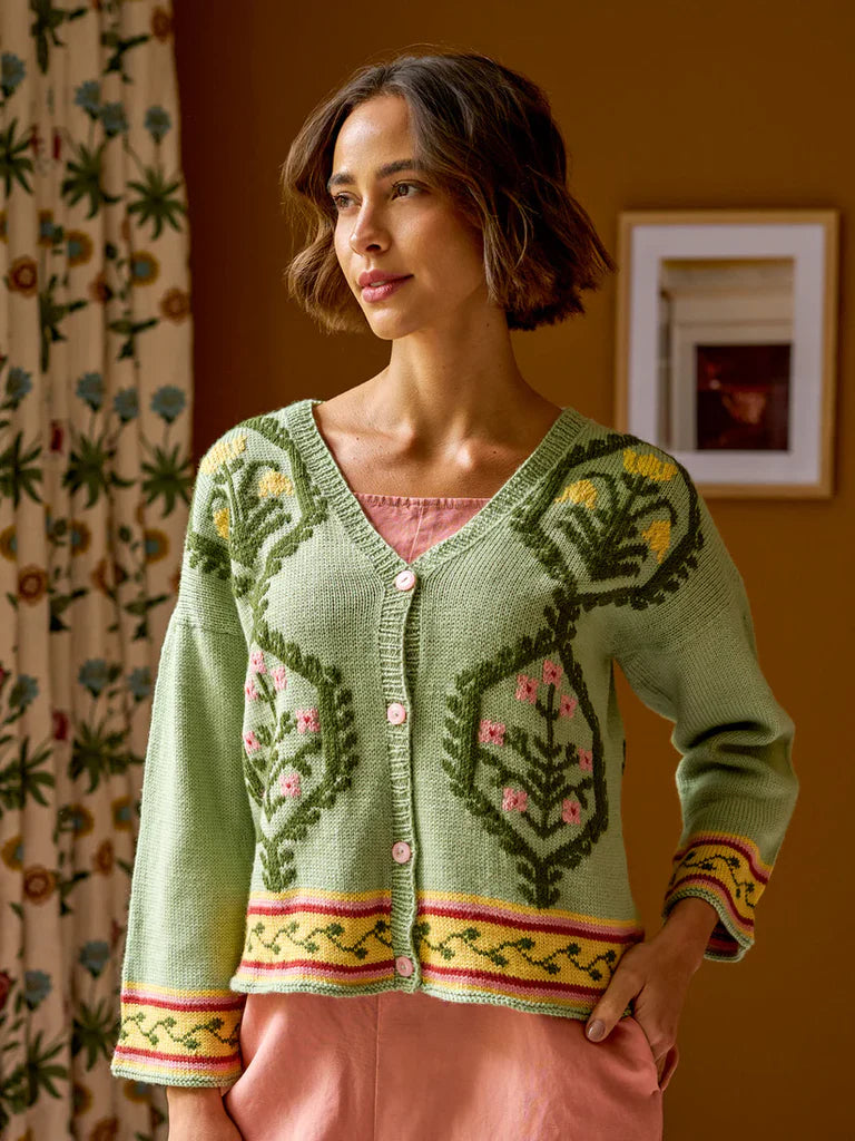 Impressions: Four Knitting Patterns in Morris DK